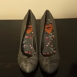 Rocket Dog Gray Heels